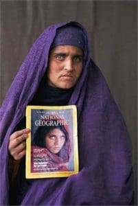 La ragazza Afgana di Steve McCurry dopo 20 anni