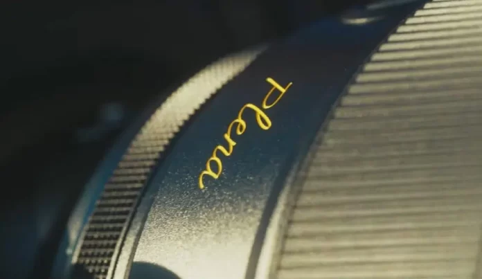 nikon plena